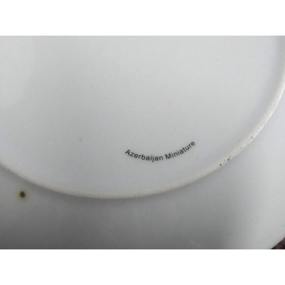 RARE Souvenir Plate from Azerbaijan Layla Majnun ceramic porcelain multicolor 8" - Picture 8 of 8